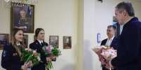 Гладков поздравил сотрудниц полиции с 8 Марта на рабочем месте - Сетевое издание Победа 31