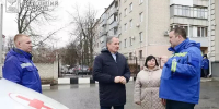 Гладков передал грайворонским медикам первые бронированные скорые - Сетевое издание Победа 31